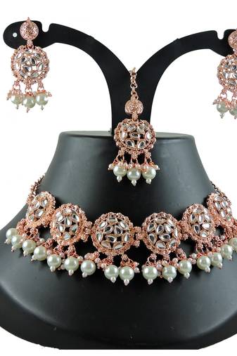 Multicolor designer function wear ad necklace set