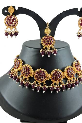 Multicolor designer function wear ad necklace set