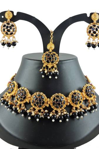 Black designer function wear ad necklace set