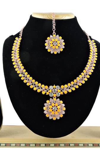 Yellow designer function wear ad necklace set