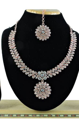Multicolor designer function wear ad necklace set