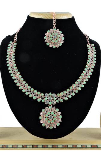 Green designer function wear ad necklace set