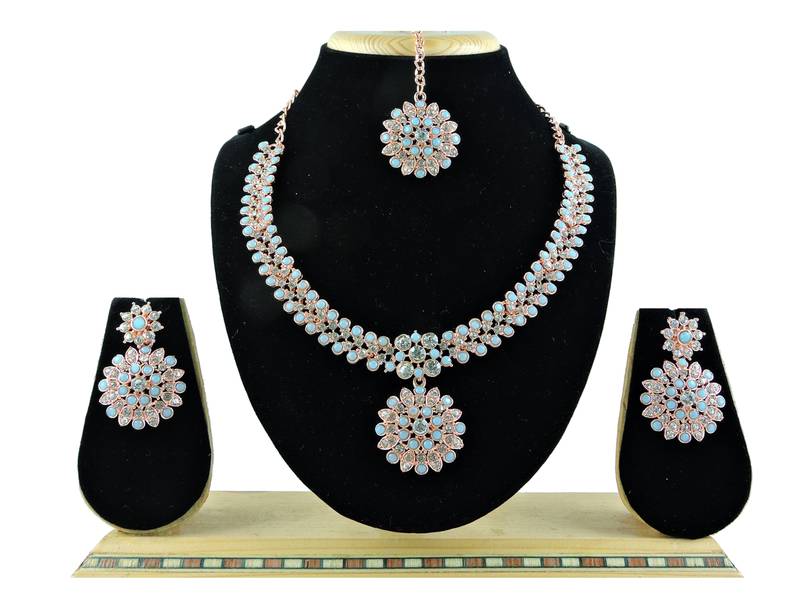 Turquoise designer function wear ad necklace set