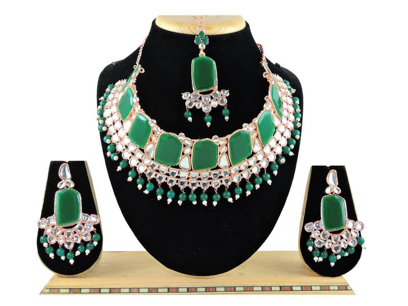 Green designer function wear ad necklace set