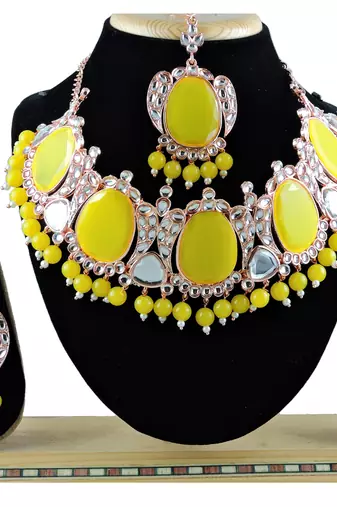 Yellow designer function wear ad necklace set