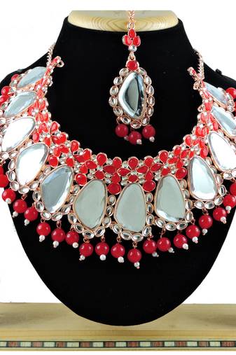 Red designer function wear ad necklace set