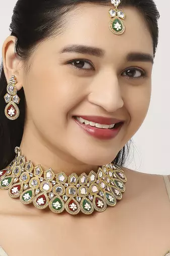 Multicolor designer function wear ad necklace set