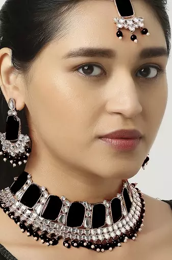 Black designer function wear ad necklace set