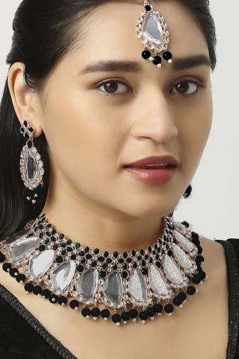 Black designer function wear ad necklace set