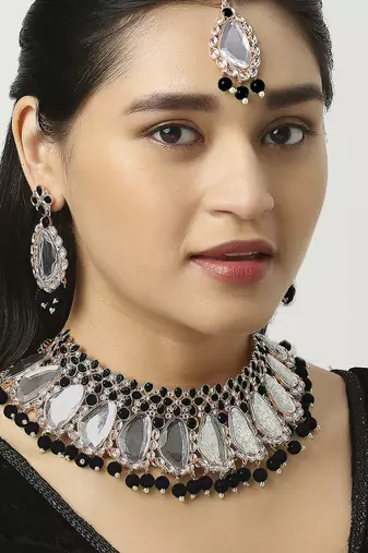 Black designer function wear ad necklace set