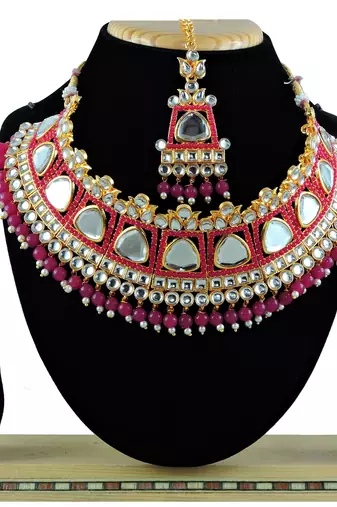Red designer function wear ad necklace set