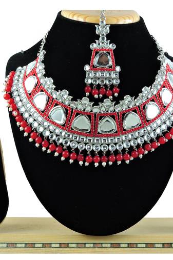 Red designer function wear ad necklace set