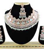 Multicolor designer function wear ad necklace set