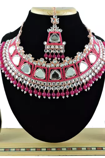 Red designer function wear ad necklace set