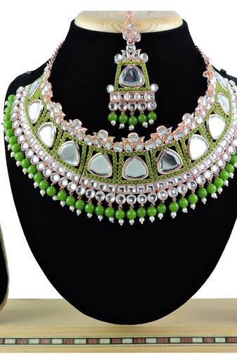 Green designer function wear ad necklace set