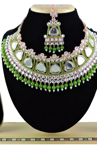 Green designer function wear ad necklace set