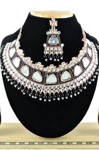 Black designer function wear ad necklace set