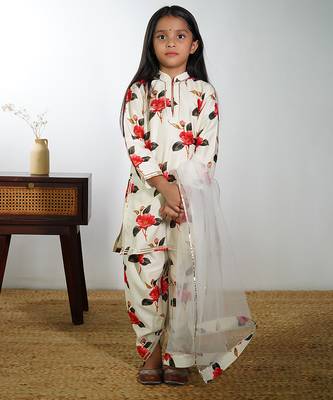 White floral printed chanderi kurta set 1