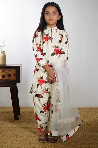 White floral printed chanderi kurta set
