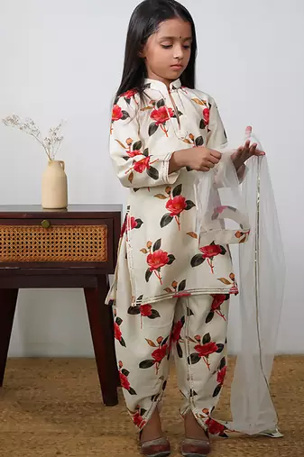 White floral printed chanderi kurta set