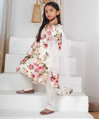 White floral printed chanderi kurta set 2