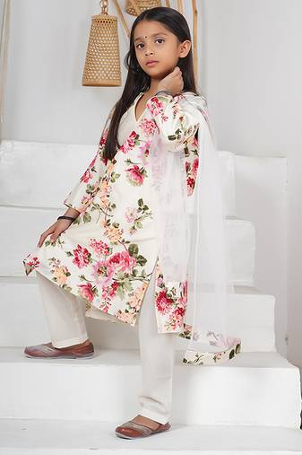 White floral printed chanderi kurta set