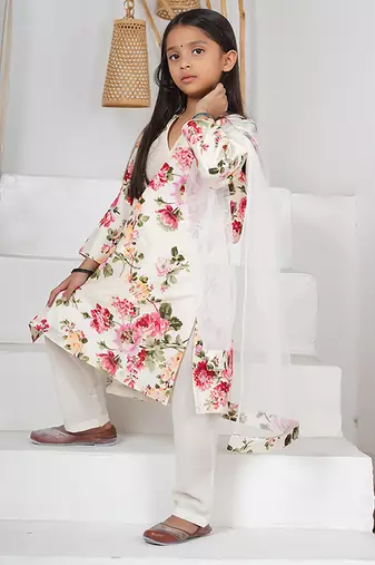 White floral printed chanderi kurta set