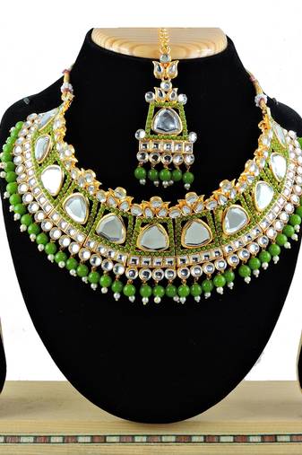 Green designer function wear ad necklace set