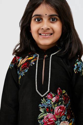 Black floral printed chanderi kurta set
