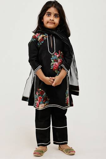 Black floral printed chanderi kurta set