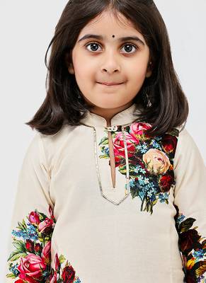 White floral printed chanderi kurta set 3