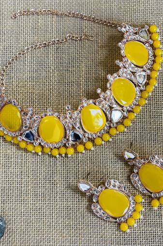 Yellow designer function wear ad necklace set
