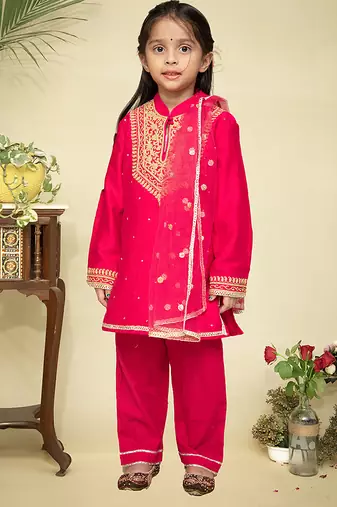 Pink embroidered chanderi kurta set