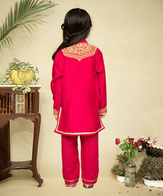 Pink embroidered chanderi kurta set 2