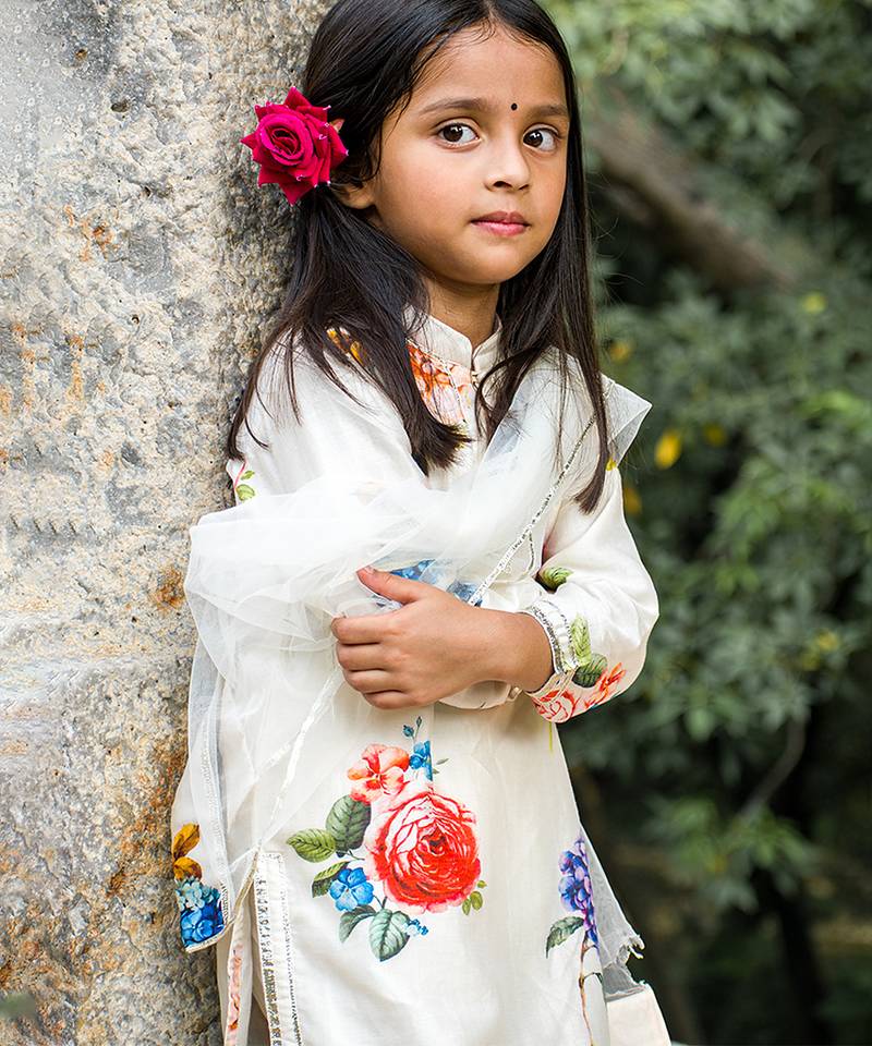 White floral printed chanderi kurta set