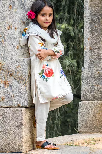 White floral printed chanderi kurta set