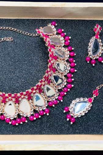 Red designer function wear ad necklace set