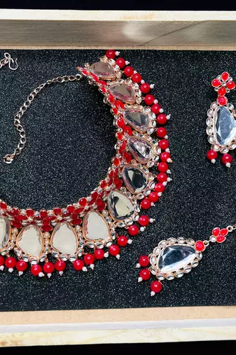 Red designer function wear ad necklace set
