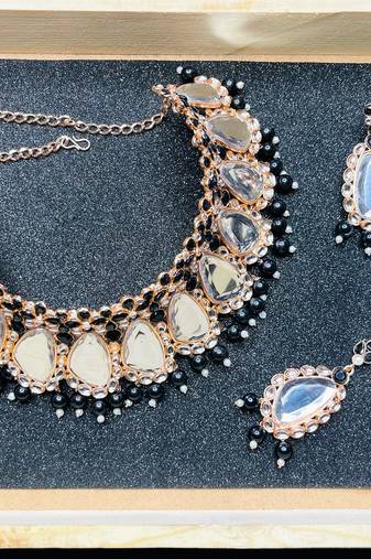 Black designer function wear ad necklace set