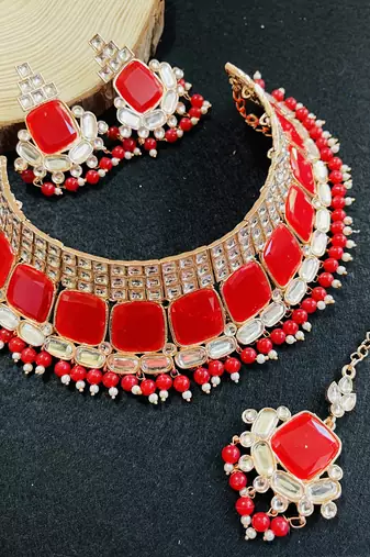 Red designer function wear ad necklace set