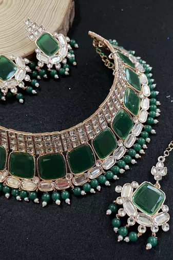 Green designer function wear ad necklace set