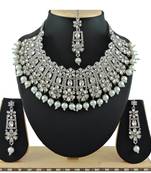 Multicolor designer function wear ad necklace set