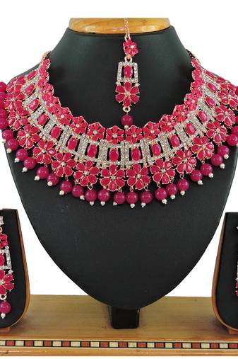 Red designer function wear ad necklace set