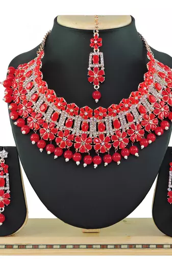 Red designer function wear ad necklace set