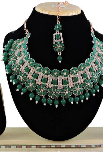 Green designer function wear ad necklace set