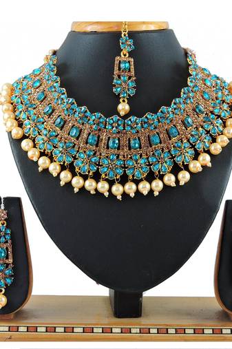Turquoise designer function wear ad necklace set