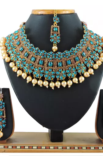 Turquoise designer function wear ad necklace set