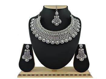 Multicolor designer function wear ad necklace set 1