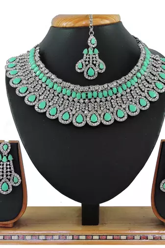 Green designer function wear ad necklace set