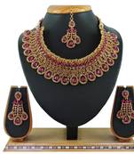 Multicolor designer function wear ad necklace set